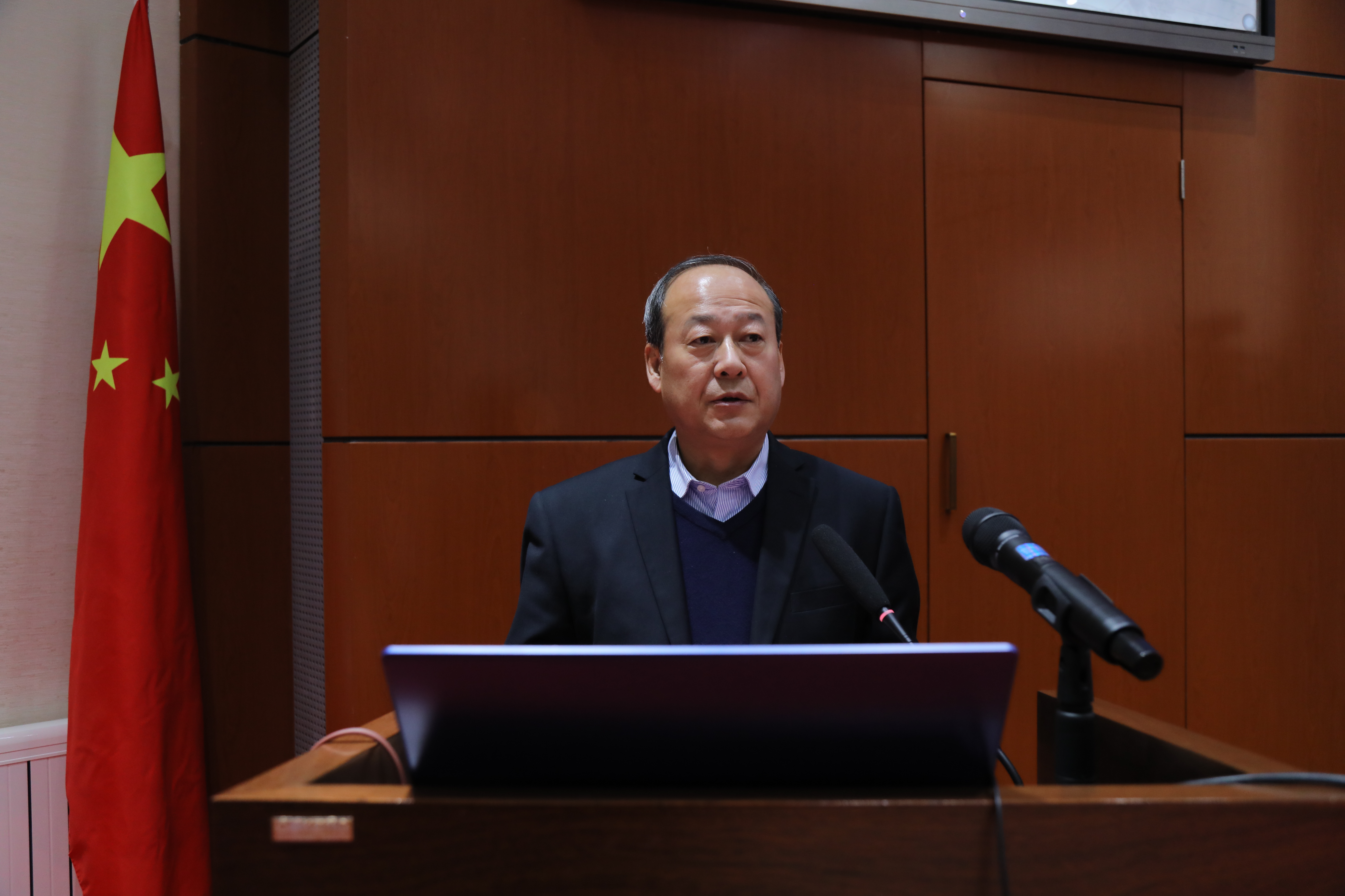 新时代教育技术学科建设暨 李龙教授从教六十载学术研讨会隆重开幕